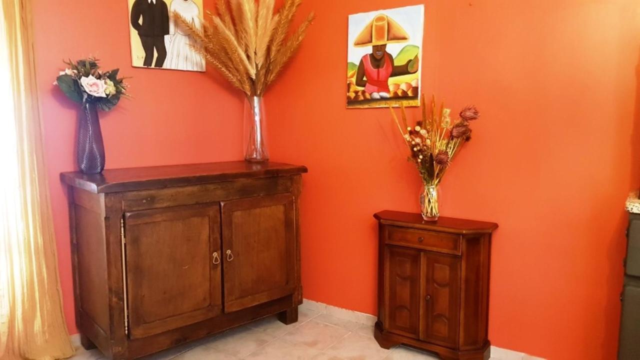 Petit Patio En Centre Ville Nimes Ngoại thất bức ảnh