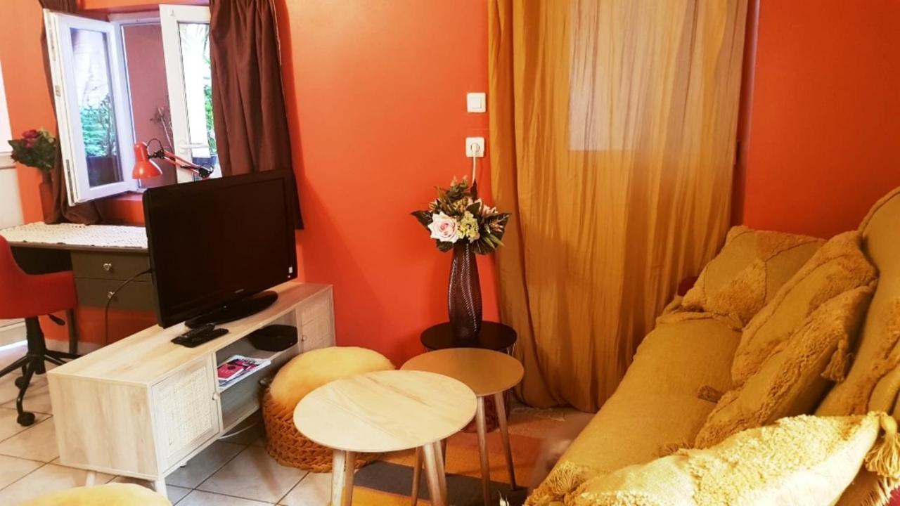 Petit Patio En Centre Ville Nimes Ngoại thất bức ảnh